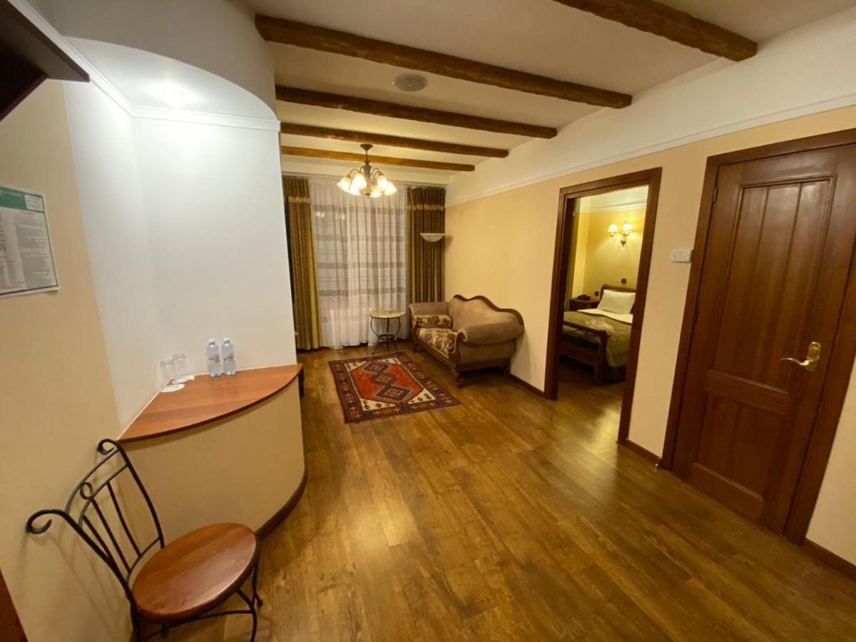 Park Hotel Kokshetau Shchūchīnsk Eksteriør bilde