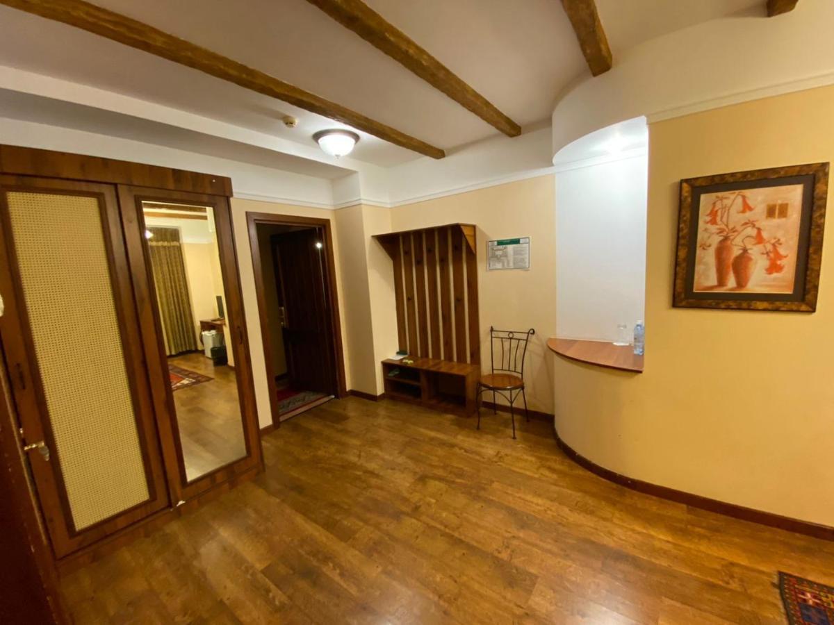 Park Hotel Kokshetau Shchūchīnsk Eksteriør bilde