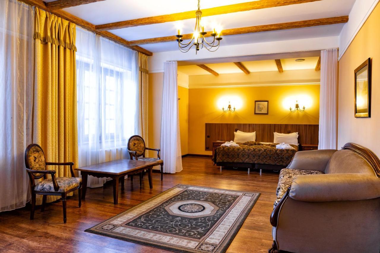 Park Hotel Kokshetau Shchūchīnsk Eksteriør bilde